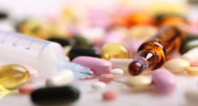 Il trattamento completo dell’artrosi comprende l’assunzione di vari farmaci